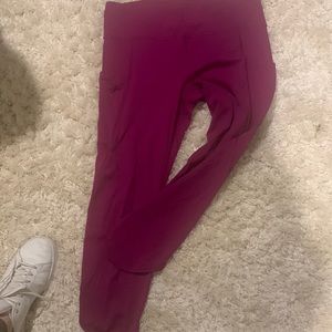 Athleta exercise pants. just below the knee